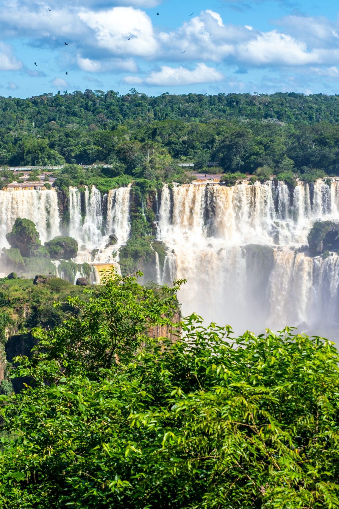 Cataratas-scaled-e1682464152422.jpg